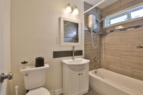 10891 Hulme Ave, Lynwood CA  90262-2231 exterior