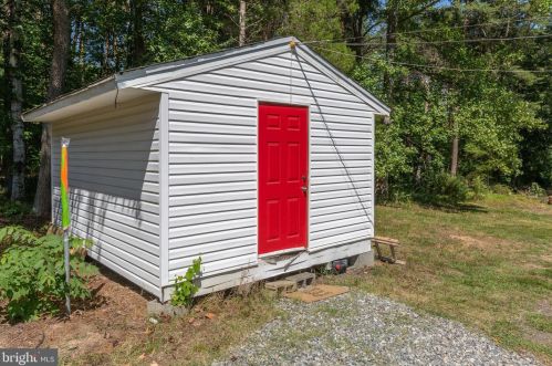 3319 Flat Run Rd, Locust Grove VA  22508-2208 exterior