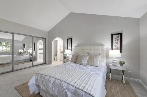 957 Lorne Way, Sunnyvale CA 94087-4916 exterior