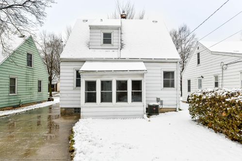 230 79, Milwaukee WI 53219-1717 exterior