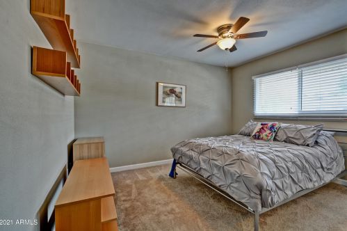 4537 17 Ave, Phoenix AZ 85086-6309 exterior