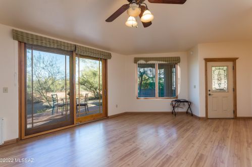 140 Montecello Ct, Tucson AZ exterior