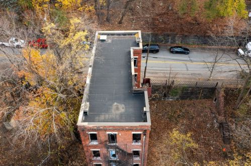 1917 Perrysville Ave, Pittsburgh, PA 15214-3850