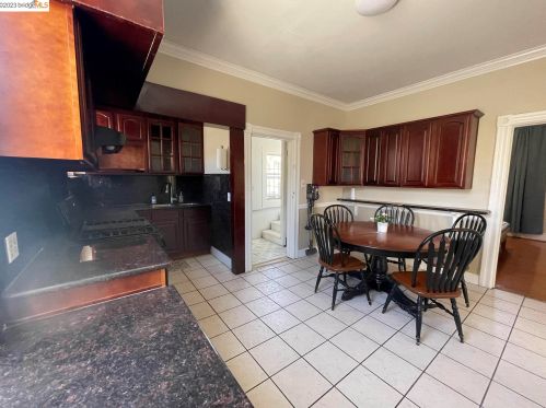 840 58th St, Oakland CA  94608-1404 exterior