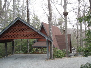139 Lakeview Rd, Beech Bottom, NC 28657-8329