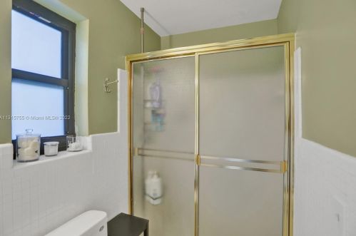 2003 37th Ave, Hollywood FL  33021-4320 exterior