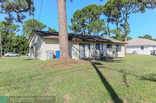 2046 8th Ave, Vero Beach, FL 32962-7016
