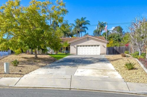 1975 Andrews Ct, Oceanside, CA 92054-6100