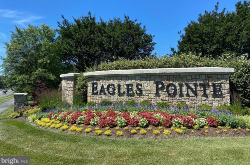 3444 Eagle Ridge Dr, Woodbridge, VA 22191-6567