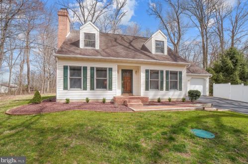 6 Cypress Trl, Charnita, PA 17320-8485