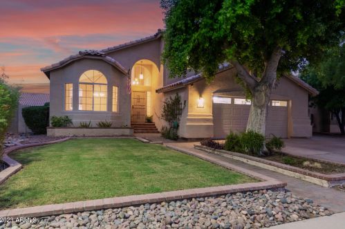 841 Spur Ave, Gilbert, AZ 85233-6233