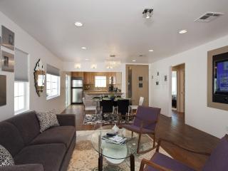 7462 Waring Ave, Los Angeles CA  90046-7534 exterior
