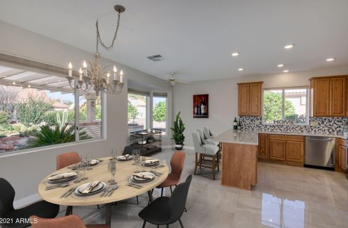 22606 Las Brizas Ln, Sun City AZ 85375-2828 exterior