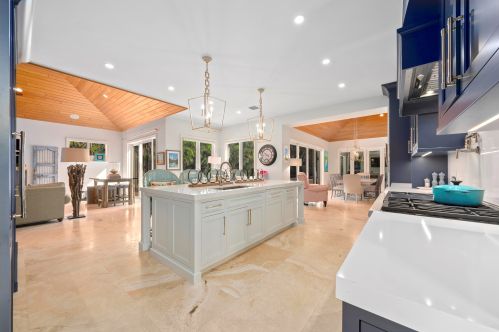 1215 Crestwood Dr, Delray Beach FL  33483-7211 exterior