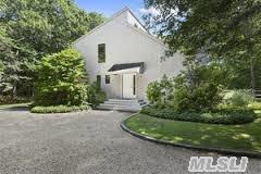 8 Sunburst Ln, East Hampton NY  11937-1888 exterior