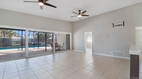 2407 Peninsula Dr, Daytona Beach FL  32118-5412 exterior