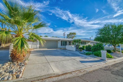 69931 Papaya Ln, Cathedral City, CA 92234-1721