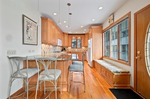 131 Lance Dr, Twin Lakes, WI 53181-9629