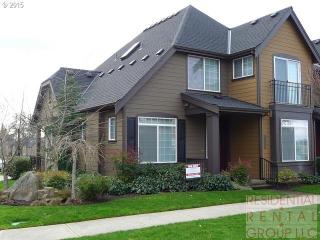7388 Cherry Dr, Beaverton, OR 97124-7331
