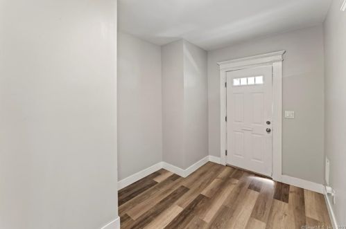 342 Carroll Ave, Bridgeport CT  06607-1815 exterior