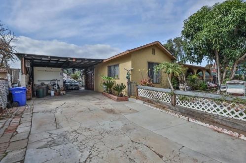 3004 Alta Dr, National City, CA 91950-7809
