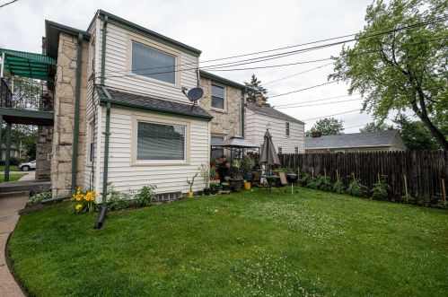5254 26th St, Milwaukee, WI 53209-4927