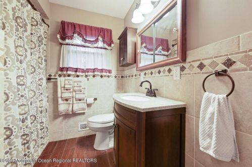 299 Texas Dr, Bricktown NJ 08723-6029 exterior