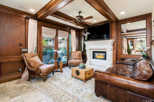133 Agate Ave, Newport Beach, CA 92662-1001