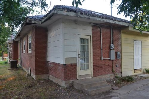 1804 Walnut St, Greenville TX  75401-3056 exterior