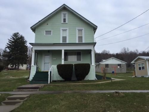 118 Brown St, Reynoldsville, PA 15851-1016