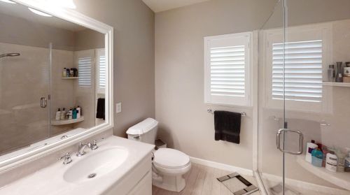 3960 Michelle Lynn Ct, Turlock CA  95382-8518 exterior