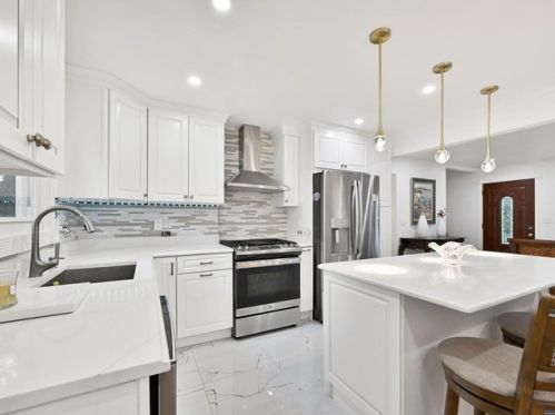 320 Monmouth Ave, N Milford NJ  07646-2025 exterior