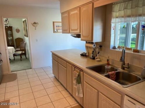 10722 Cinnebar Ave, Sun City, AZ 85351-4611