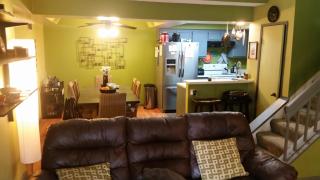 56 Town And Country Rd, Pomona CA  91766-6668 exterior