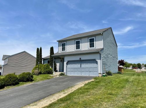 332 Bend Dr, Pataskala, OH 43062-7553