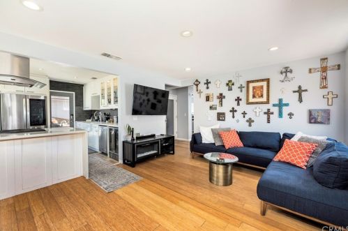 3702 Arabella St, Long Beach, CA 90805-3916