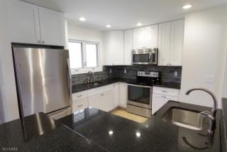 1021 Ridge St, Delaware Park NJ  08865-2719 exterior
