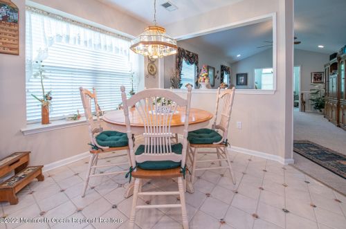 21 Oakmont Rd, Lakewood NJ  08701-5764 exterior