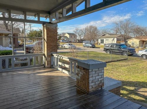 1337 Gambrell St, Fort Worth, TX 76115-2320