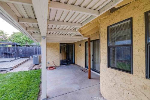 90 Elderberry Ct, Chico CA  95928-4025 exterior