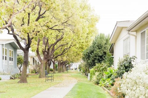 5200 Irvine Blvd, Irvine CA 92620-2013 exterior