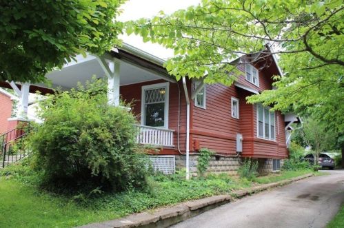 573 Main St, Wilmington OH  45177-2122 exterior