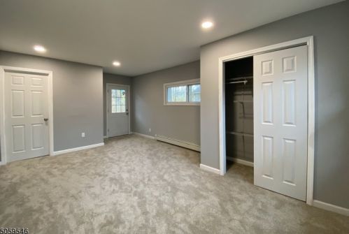 27 Skidmore Trl, Hopatcong NJ  07843-1778 exterior