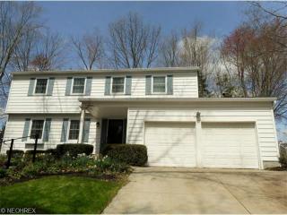 2457 Greenhaven Dr, Akron, OH 44333-2753