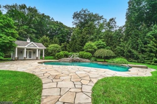 6 Natale Dr, Sparta NJ  07871-3034 exterior