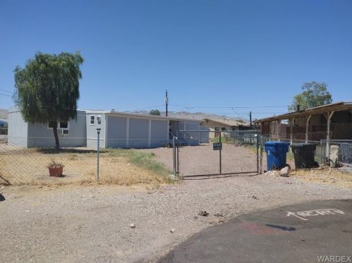583 Malibu Plz, Bullhead City, AZ 86442-5336