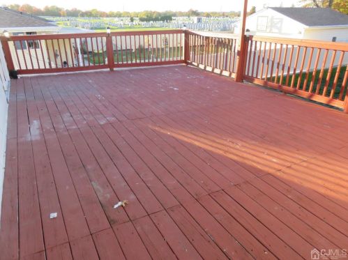 64 Maple St, Perth Amboy NJ  08863-1432 exterior