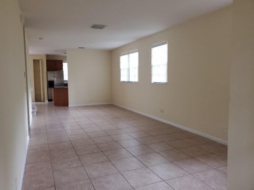 102 Astor Cir, Delray Beach FL  33484-8116 exterior