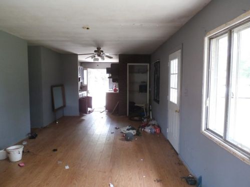 30 Paige Dr, Coventry RI 02816-8931 exterior