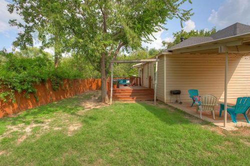 2100 Harrison Ave, Fort Worth TX  76110-1160 exterior